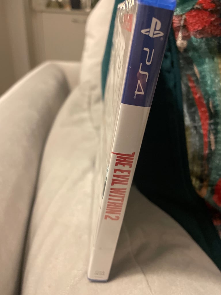 PS4 game( THE EVIL WITHIN 2 )