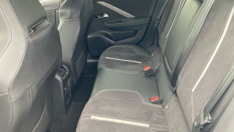 2023 Vauxhall Astra 1.6 Plug-in Hybrid GSe 5dr Auto Hatchback Hatchback Hybrid Automatic