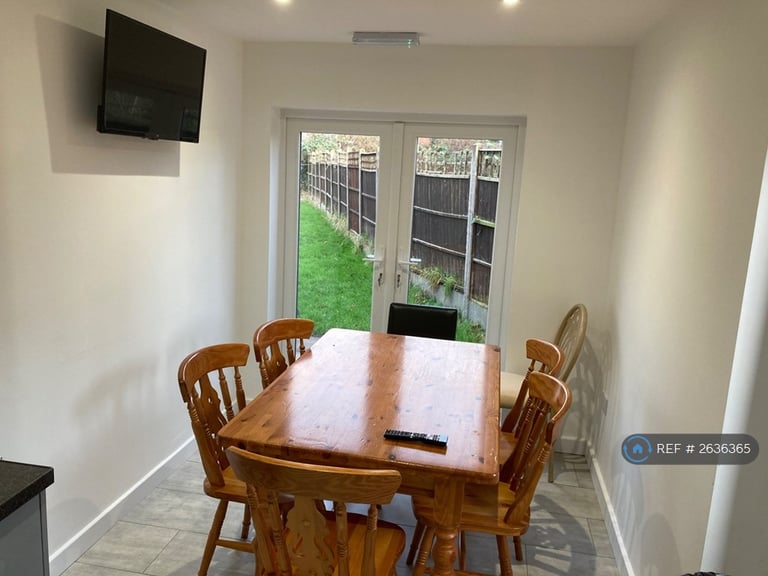 1 bedroom in Tachbrook Road, Leamington Spa, CV31 (#2636365)