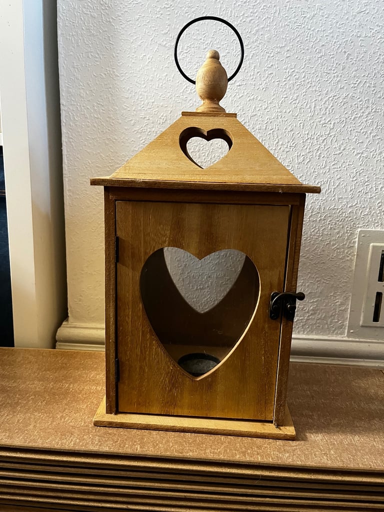 image for Wooden lantern 