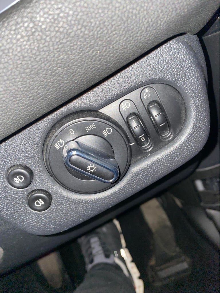 2021 MINI Clubman 1.5 Cooper Classic Estate 6dr Petrol Steptronic Euro 6 (s/s) (136 ps) - LED Est...