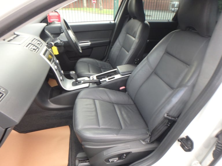 2012 Volvo V50 SE Lux 2.0cc Automatic Estate (Classic) Only 17571 Miles  Petrol Automatic