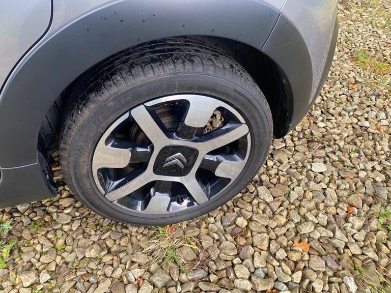 2018 Citroen C3 1.2 PureTech 82 Flair Nav Edition 5dr HATCHBACK Petrol Manual