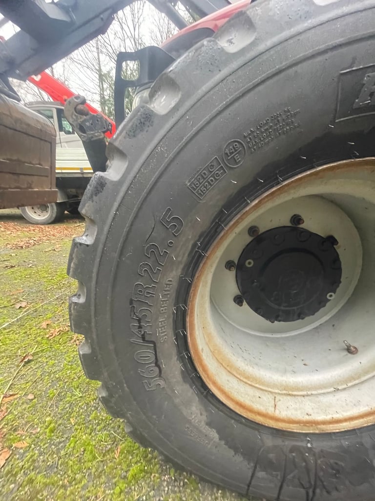 Tractor Tyres & wheel - Like new - BKT FL 693M tyres 