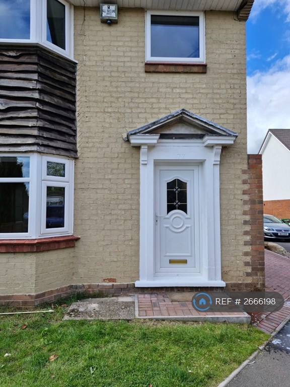3 bedroom house in Merrivale Road, Stafford, ST17 (3 bed) (#2666198)