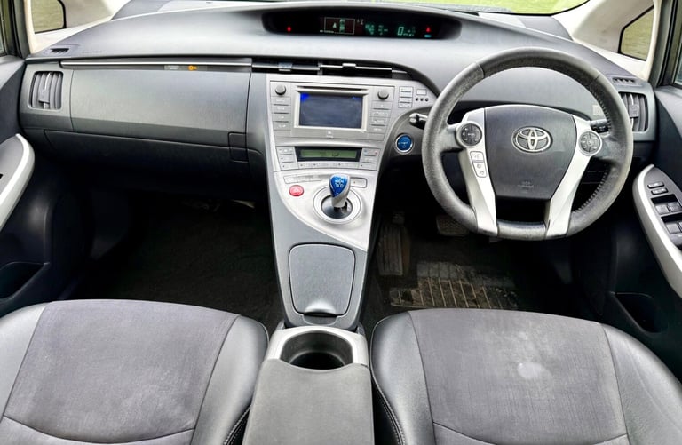 2012 Toyota Prius 1.8 VVT-h T Spirit Hatchback 5dr Petrol Hybrid CVT Euro 5 (s/s) (136 ps) HATCHB...