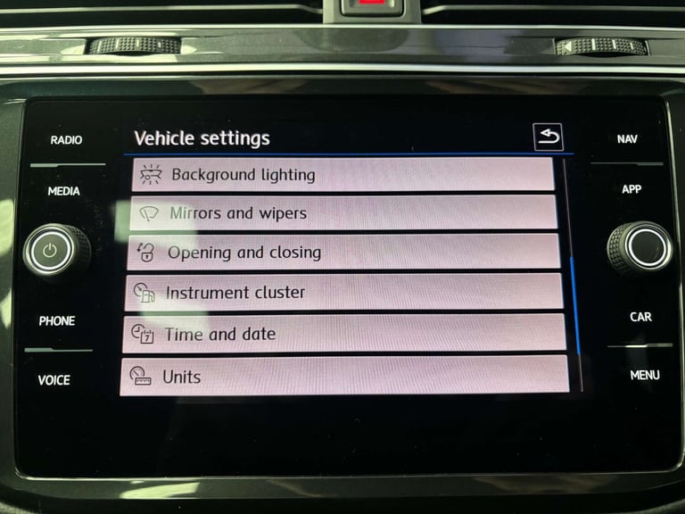 2020 Volkswagen Tiguan 2.0 TSi 230 4Motion SEL 5dr DSG ESTATE PETROL Automatic