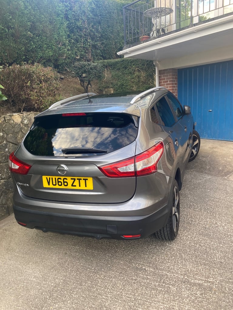 Nissan, QASHQAI, Hatchback, 2016, Manual, 1598 (cc), 5 doors