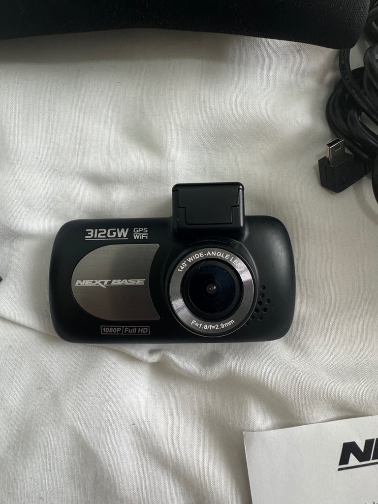 Nextbase 312GW In-Car Dash Camera + Extras RRP £180