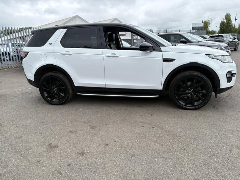2017 Land Rover Discovery Sport 2.0 TD4 HSE Black SUV 5dr Diesel Auto 4WD Euro 6 (s/s) (180 ps) E...
