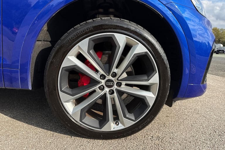 2023 Audi Q5 Edition 1 40 TDI quattro 204 PS S tronic SUV DIESEL Automatic