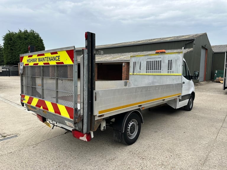 2019 Mercedes-Benz Sprinter Dropside truck Progressive 314 