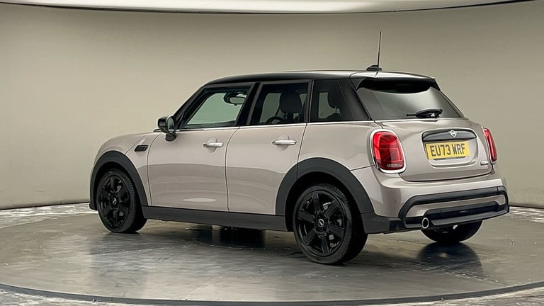 2024 MINI Hatch 5-Door Hatch Cooper Classic Hatchback Petrol Automatic