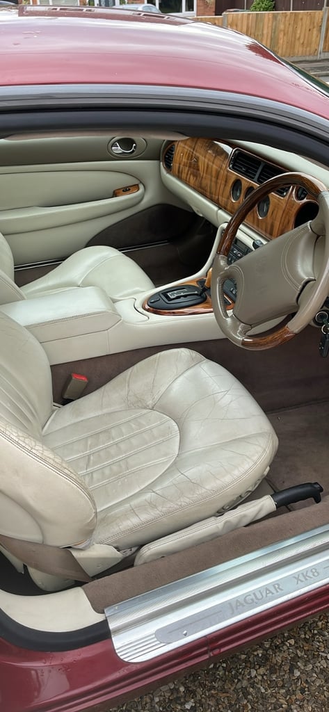 Jaguar XK8 4.0 V8 Coupe 1999 Auto 3996 (cc), 2 doors £1495