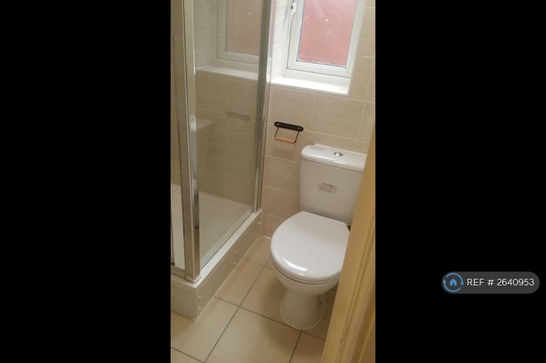 Studio flat in Mitcham Road, Croydon, CR0 (#2640953)