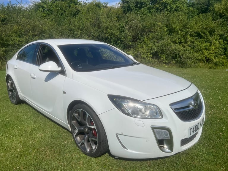 VAUXHALL INSIGNIA 2.8 T V6 VXR SuperSport 2013