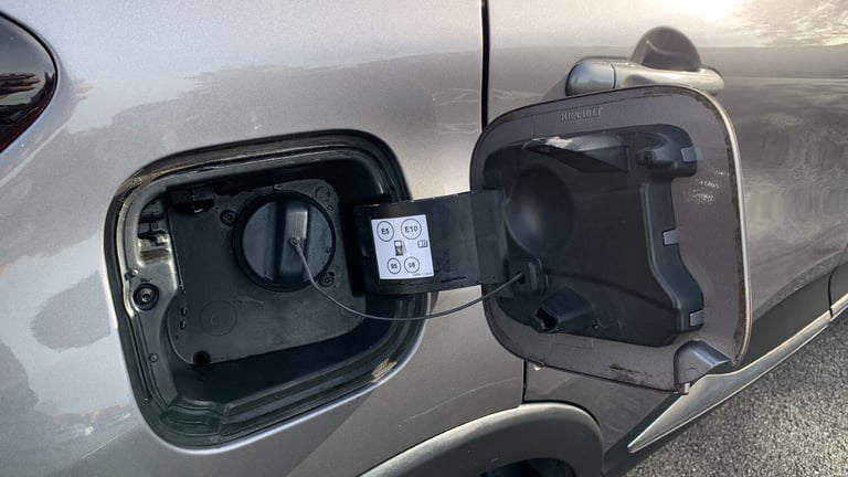 2018 Renault Captur 0.9 TCe ENERGY Iconic SUV 5dr Petrol Manual Euro 6 (s/s) (90 ps) SUV Petrol M...