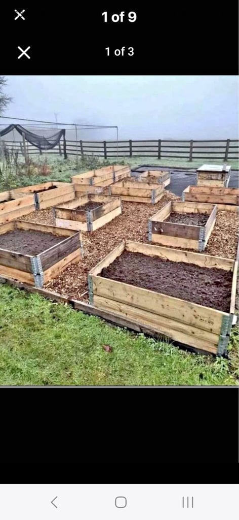Wooden pallet collar allotment 
