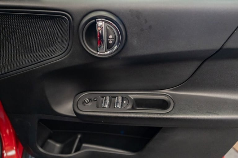 2020 20 MINI COUNTRYMAN 1.5 COOPER CLASSIC SUV 5DR PETROL MANUAL EURO 6 (S/S) (1