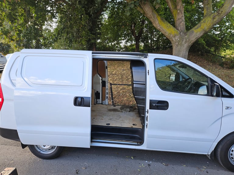 2019 Hyundai Iload 2.5 CRDi 116ps SE Van [6] Euro 6  PANEL VAN Diesel Manual