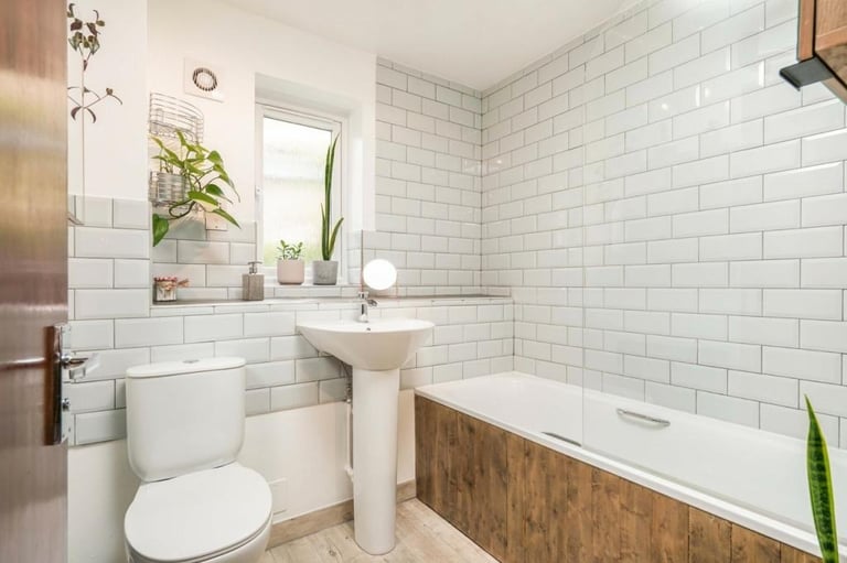 🏡 Spacious Double Room – Seven Sisters 🏡🗝