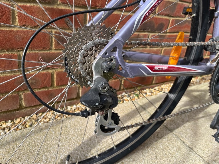 Scott Sportster hybrid bike - 700c new tyres & chain 