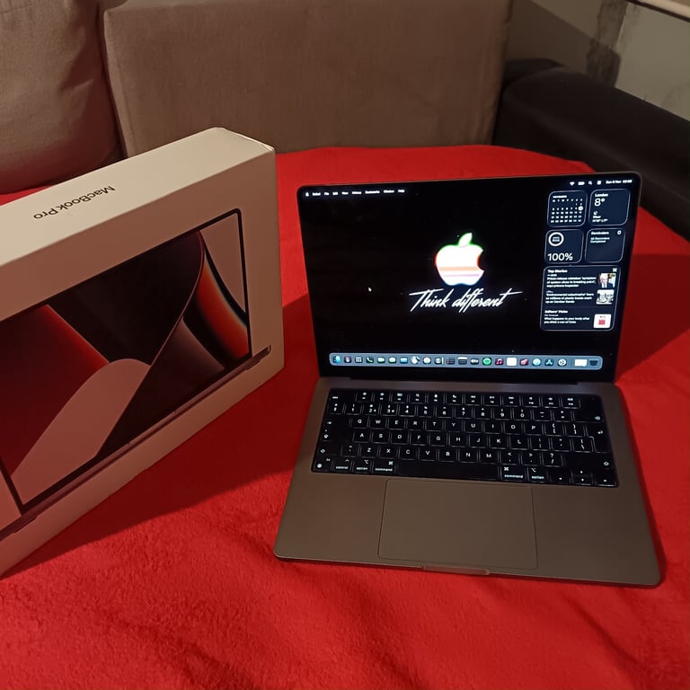 14 Inch M1 Pro MacBook Pro 16gb 512gb Laptop