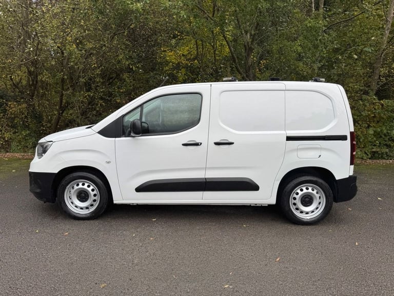 2019 Vauxhall Combo 2300 1.6 Turbo D 100ps H1 Edition Van PANEL VAN DIESEL Manual