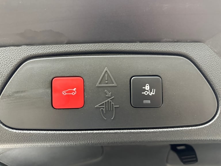 2023 Vauxhall Grandland 1.2 Turbo Ultimate 5dr Auto Hatchback Petrol Automatic