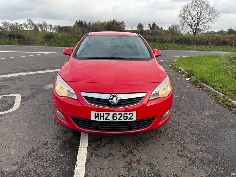 Vauxhall, ASTRA, Hatchback, 2010, Manual, 1598 (cc), 5 doors