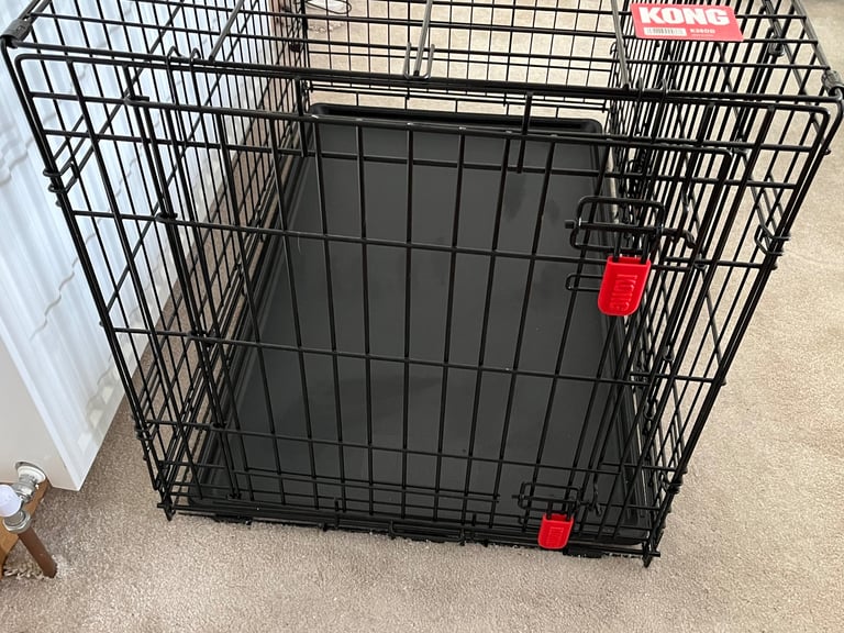 Kong dog crate for dogs up to 23” tall