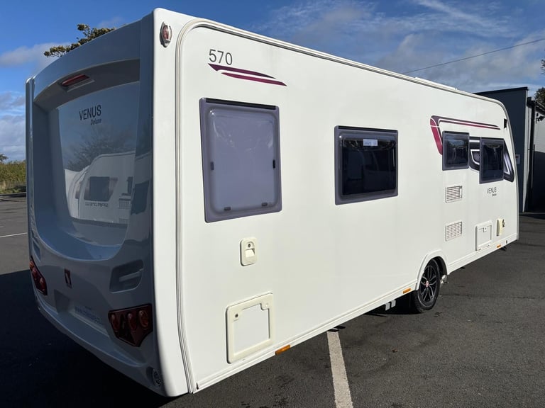 2019 VENUS 570-4, LIGHT WEIGHT FIXED BED, ONE OWNER, MOVER, ............NOW SOLD