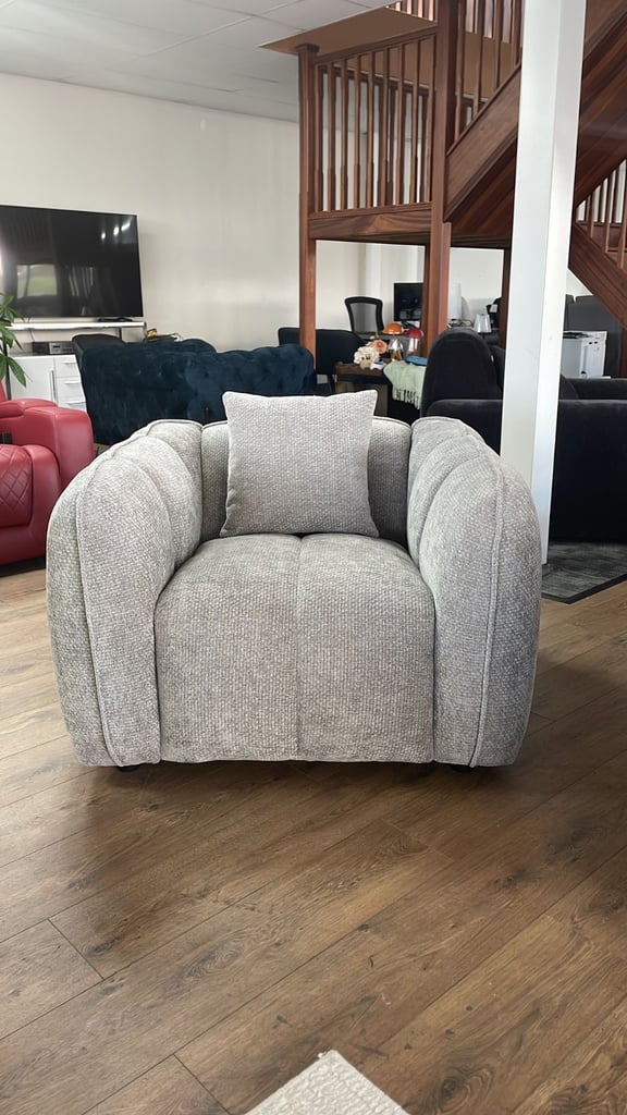 Bubble sofa set 3&2 RRP £3,699