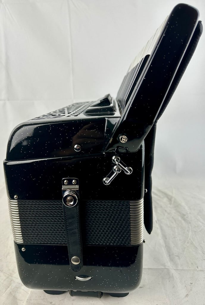 Borsini Vienna 414 Musette - 4 Voice Top Quality Italian Piano Accordion