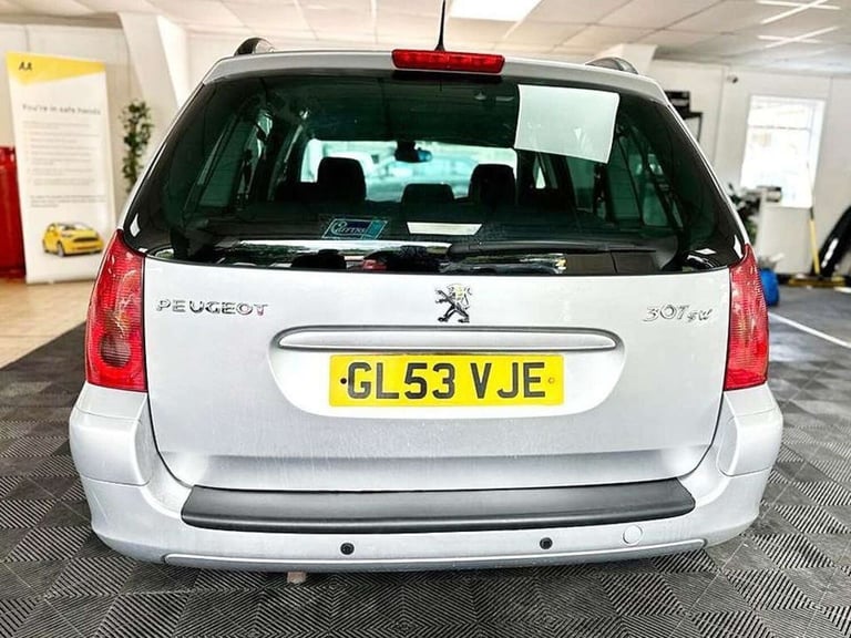 2003 Peugeot 307 1.6 SE 16v 5 seats 5dr [AC] ESTATE PETROL Manual
