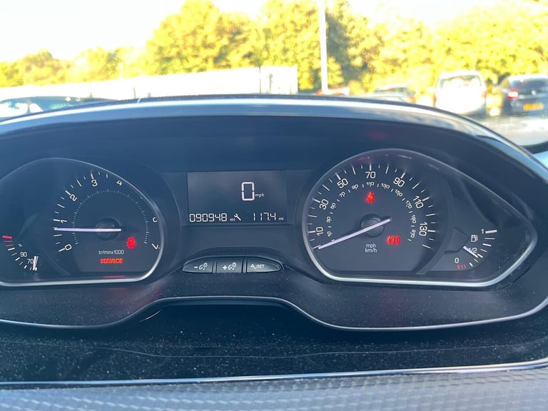 2015 Peugeot 208 1.2 PureTech 82 Active 5dr HATCHBACK Petrol Manual