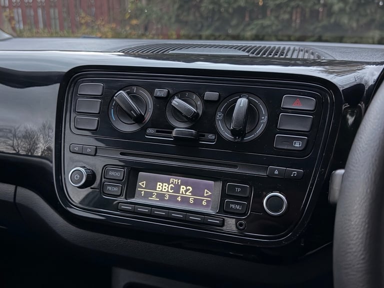 2015 Volkswagen up! 1.0 Move Up 3dr HATCHBACK Petrol Manual