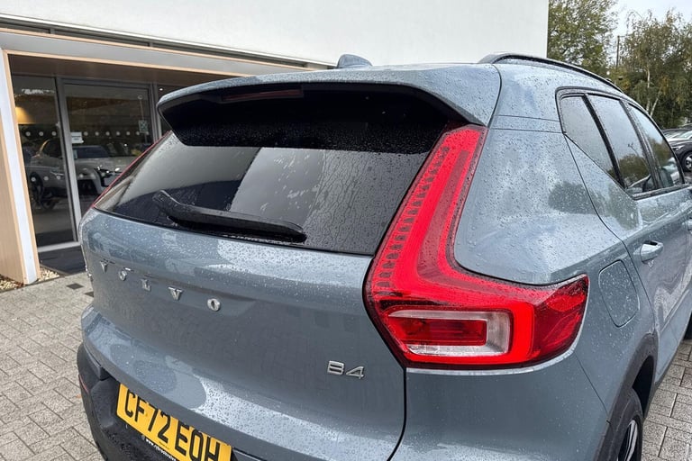 2022 Volvo XC40 2.0 B4 MHEV Ultimate SUV 5dr Petrol Hybrid DCT Auto Euro 6 (s/s) (197 ps) ESTATE ...