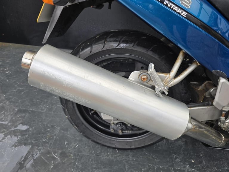 SUZUKI RF 600 RV PROJECT BIKE HPI CLEAR