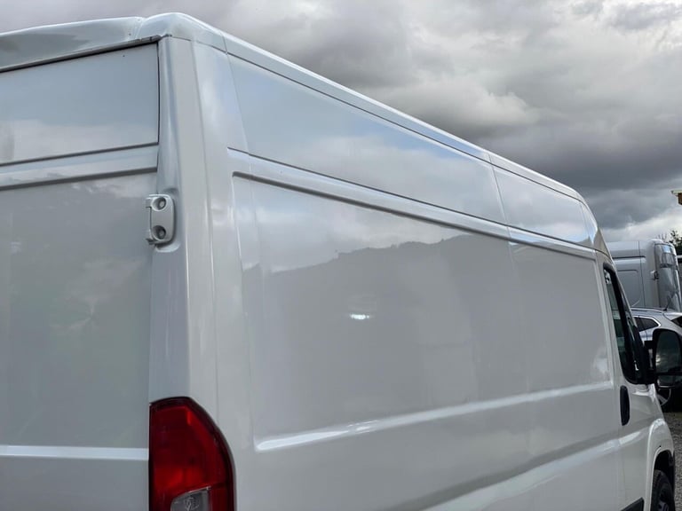 2017 Peugeot Boxer 2.0 BlueHDi 335 Professional L3 H2 Euro 6 5dr PANEL VAN Diesel Manual
