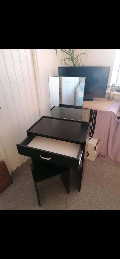 Dressing table with mirror and chair 