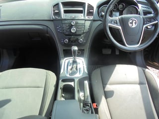 09 VAUXHALL INSIGNIA ESTATE EXCLUSIVE 130 DTI DIESEL AUTOMATIC,MOT OCT 025,2 KEYS,
