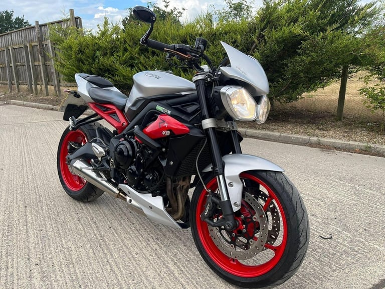 2015 64 TRIUMPH STREET TRIPLE 675 RX 675R NAKED R NEW MOT HPI CLEAR