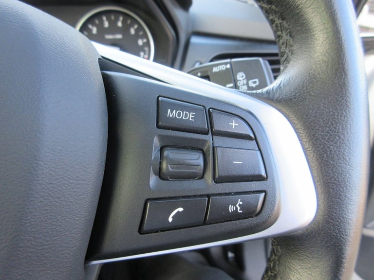 2016 BMW 2 Series Gran Tourer 220i Luxury Gran Tourer ESTATE Petrol Automatic