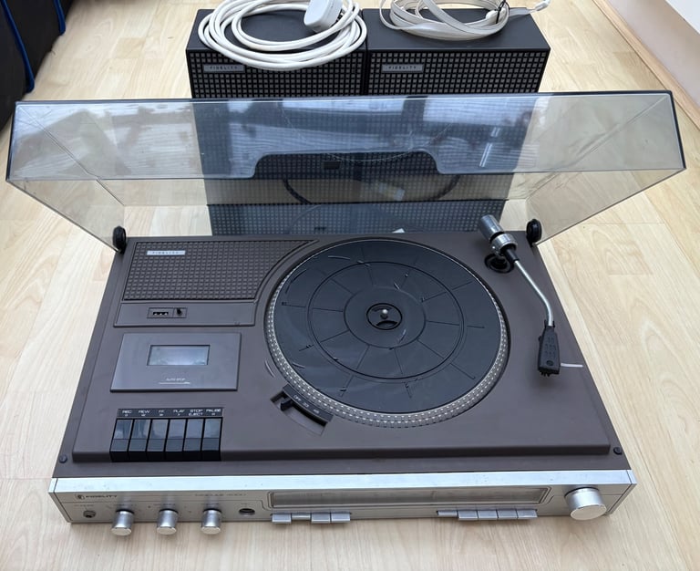 3-in-1 Music System including turntable, radio and cassette
