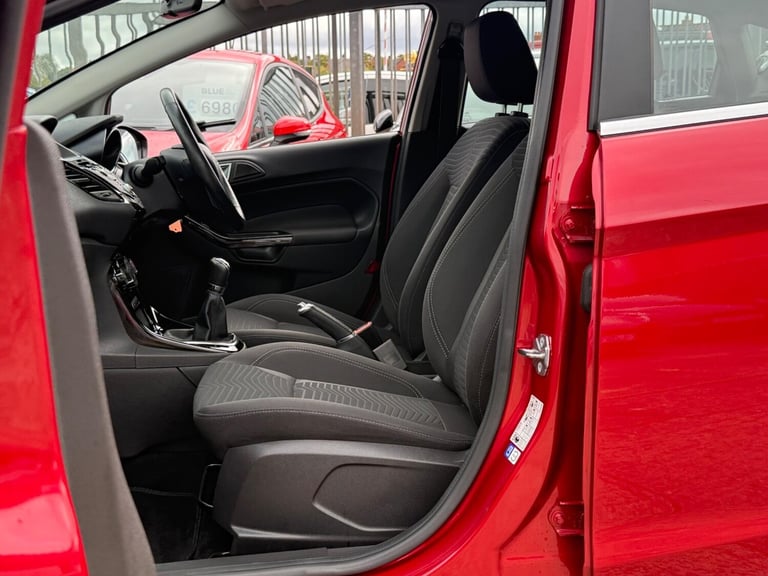 2017 Ford Fiesta 1.0T EcoBoost Zetec Euro 6 (s/s) 5dr HATCHBACK Petrol Manual