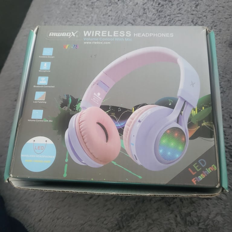 image for Wireless bluetooth headphones 