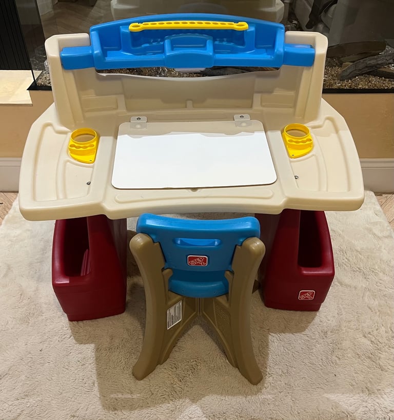 Kids activity desk 