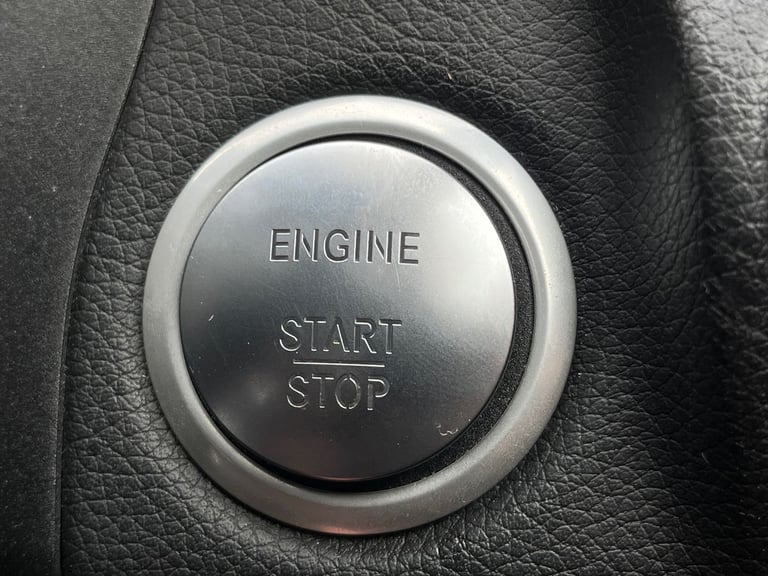  Mercedes Benz C Class Saloon 2.1 C250d Amg Line premium Plus Saloon 4dr Diesel