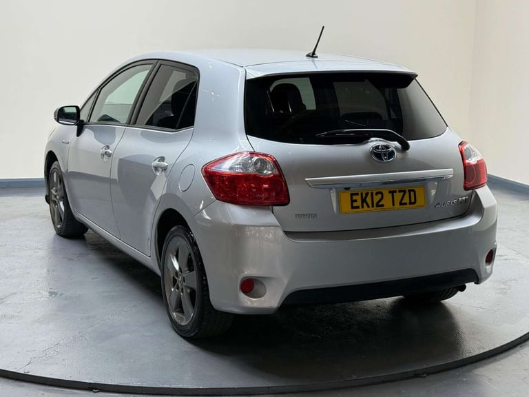 2012 Toyota Auris 1.8 VVT-h T Spirit CVT Euro 5 (s/s) 5dr Hatchback Hybrid Automatic